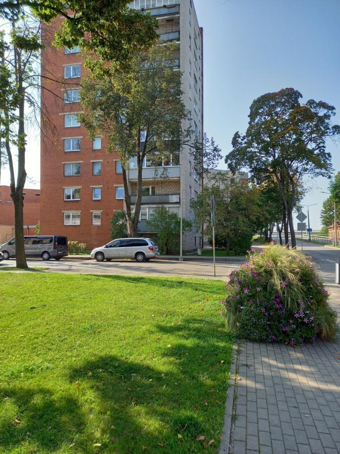 Center two bedroom apartment Daugavpils Buitenkant foto
